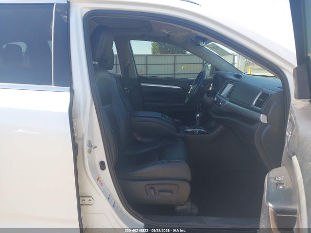 Toyota Highlander Xle 2018 5TDJZRFHXJS536867 Image 5