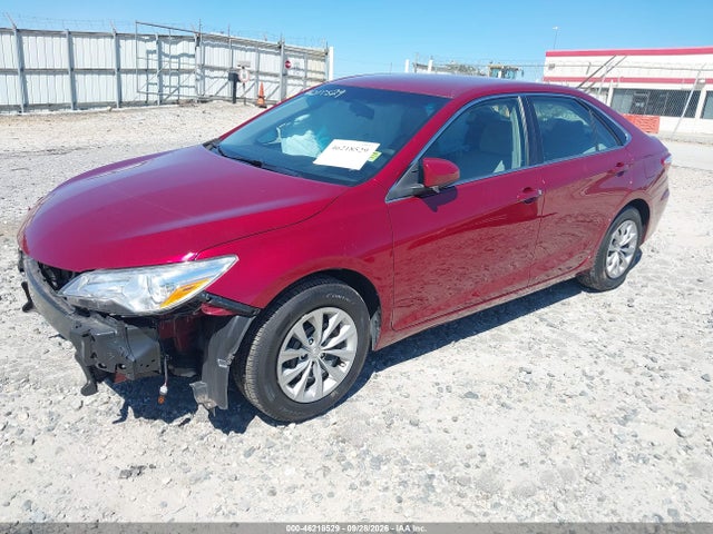 2017 Toyota Camry Le მანქანა იყიდება აუქციონზე, vin: 4T1BF1FK4HU750071, აუქციონის ნომერი: 46218529