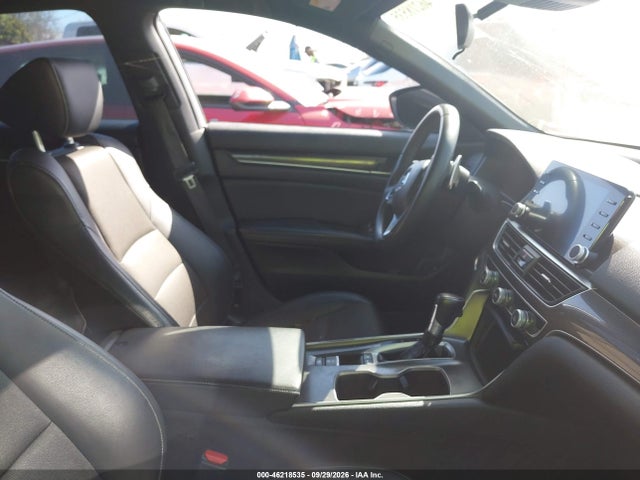 46218535 :رقم المزاد ، 1HGCV1F37JA139903 vin ، 2018 Honda Accord Sport مزاد بيع
