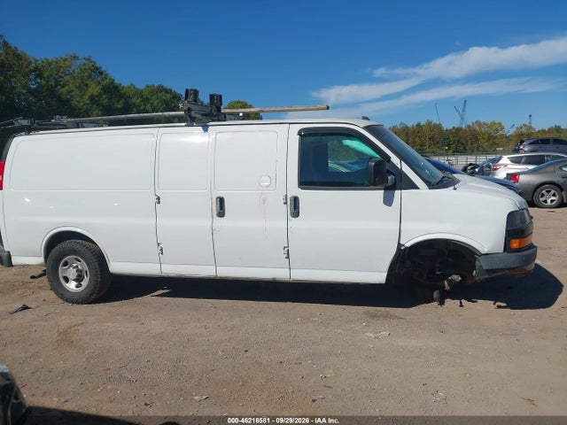 46218581 :رقم المزاد ، 1GCWGBFB3J1337347 vin ، 2018 Chevrolet Express 2500 Work Van مزاد بيع