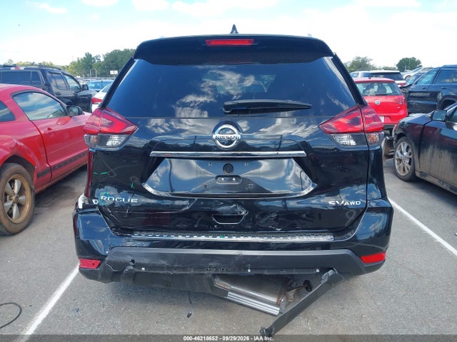 2018 Nissan Rogue Sv მანქანა იყიდება აუქციონზე, vin: 5N1AT2MV2JC813073, აუქციონის ნომერი: 46218652