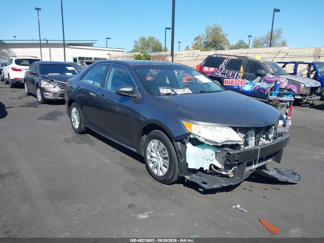 46218653 :رقم المزاد ، 4T4BF1FK5DR305581 vin ، 2013 Toyota Camry Le مزاد بيع