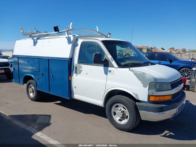 46218677 :رقم المزاد ، 1GBHG31UX41170050 vin ، 2004 Chevrolet Express Cutaway مزاد بيع