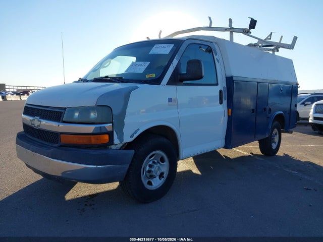 46218677 :رقم المزاد ، 1GBHG31UX41170050 vin ، 2004 Chevrolet Express Cutaway مزاد بيع