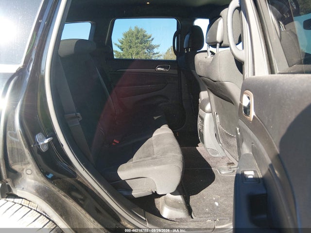 2017 Jeep Grand Cherokee Laredo 4x2 მანქანა იყიდება აუქციონზე, vin: 1C4RJEAG4HC664518, აუქციონის ნომერი: 46218702