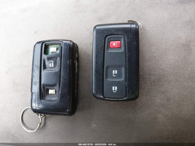 2005 Toyota Prius მანქანა იყიდება აუქციონზე, vin: JTDKB20UX53079720, აუქციონის ნომერი: 46218705