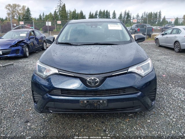 JTMBFREV4JJ190851 Toyota RAV4 LE