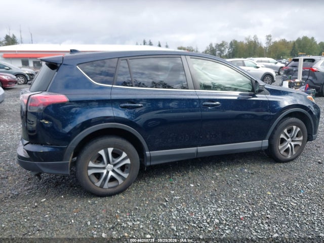 JTMBFREV4JJ190851 Toyota RAV4 LE