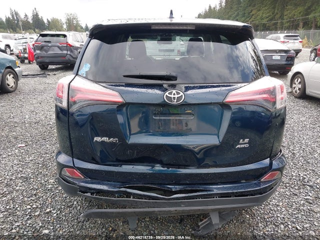 JTMBFREV4JJ190851 Toyota RAV4 LE