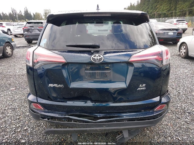 JTMBFREV4JJ190851 Toyota RAV4 LE