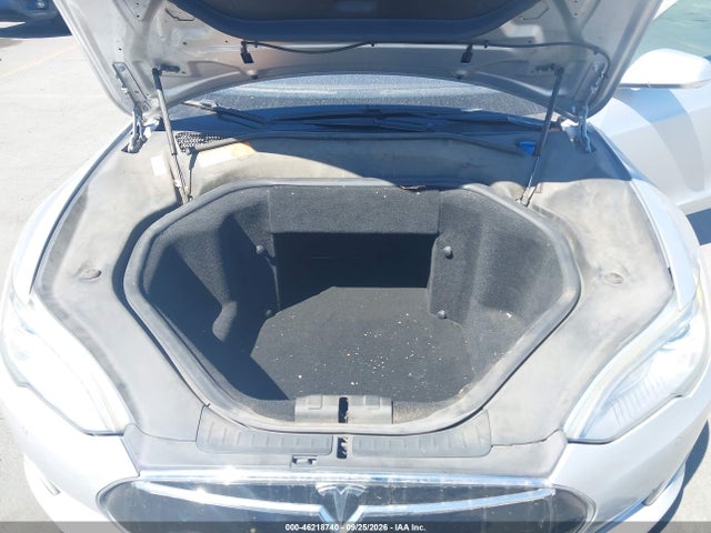 46218740 :رقم المزاد ، 5YJSA1CN2DFP26274 vin ، 2013 Tesla Model S مزاد بيع