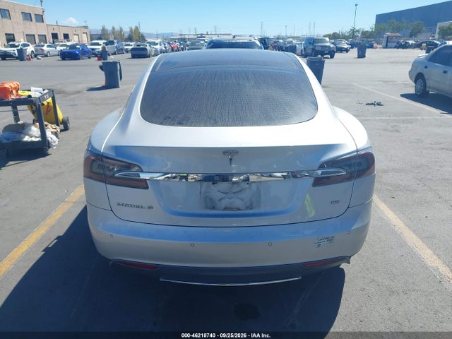 46218740 :رقم المزاد ، 5YJSA1CN2DFP26274 vin ، 2013 Tesla Model S مزاد بيع