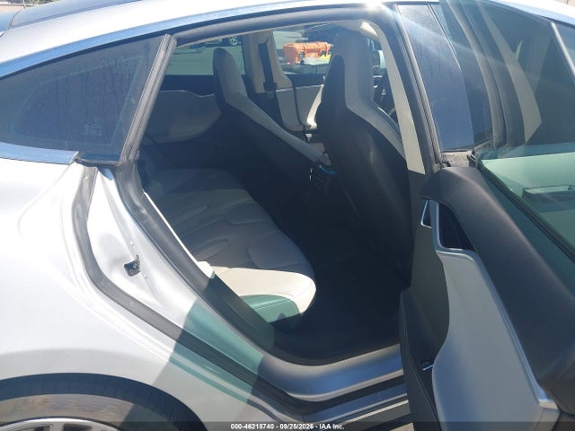 46218740 :رقم المزاد ، 5YJSA1CN2DFP26274 vin ، 2013 Tesla Model S مزاد بيع