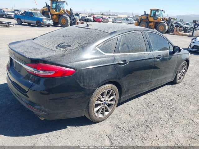 46218787 :رقم المزاد ، 3FA6P0H72HR125042 vin ، 2017 Ford Fusion Se مزاد بيع