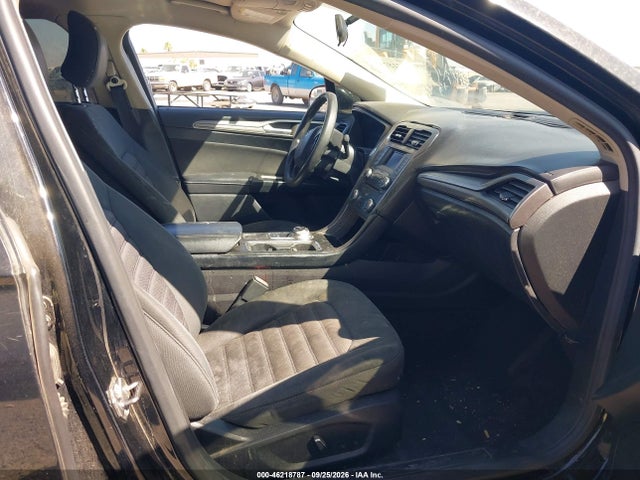 46218787 :رقم المزاد ، 3FA6P0H72HR125042 vin ، 2017 Ford Fusion Se مزاد بيع