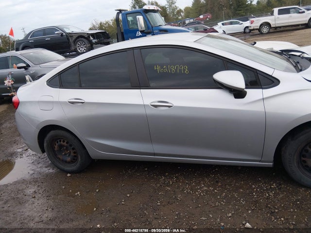 46218798 :رقم المزاد ، 1G1BC5SM7J7115192 vin ، 2018 Chevrolet Cruze Ls Auto مزاد بيع