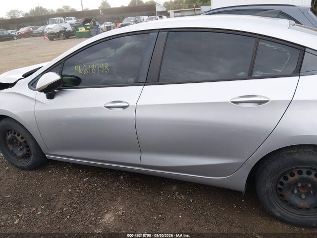 46218798 :رقم المزاد ، 1G1BC5SM7J7115192 vin ، 2018 Chevrolet Cruze Ls Auto مزاد بيع