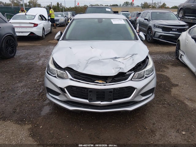 46218798 :رقم المزاد ، 1G1BC5SM7J7115192 vin ، 2018 Chevrolet Cruze Ls Auto مزاد بيع