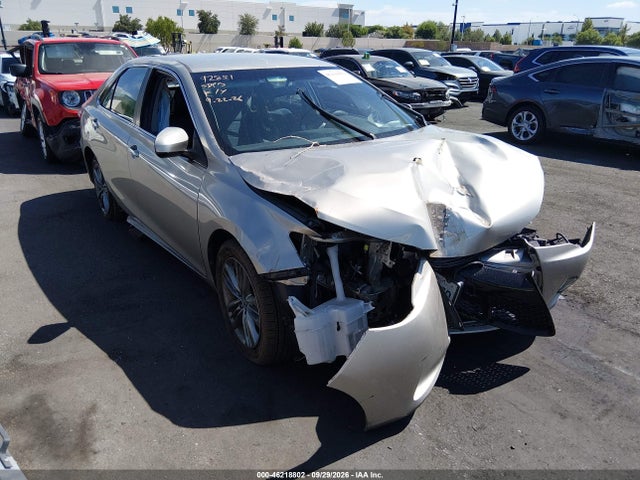 46218802 :رقم المزاد ، 4T1BF1FK7FU054320 vin ، 2015 Toyota Camry Se مزاد بيع