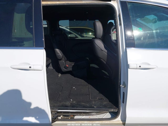 Продаж на аукціоні авто 2027 Chrysler Pacifica, vin: 2C4RC1BG1VR566826, номер лоту: 46218839