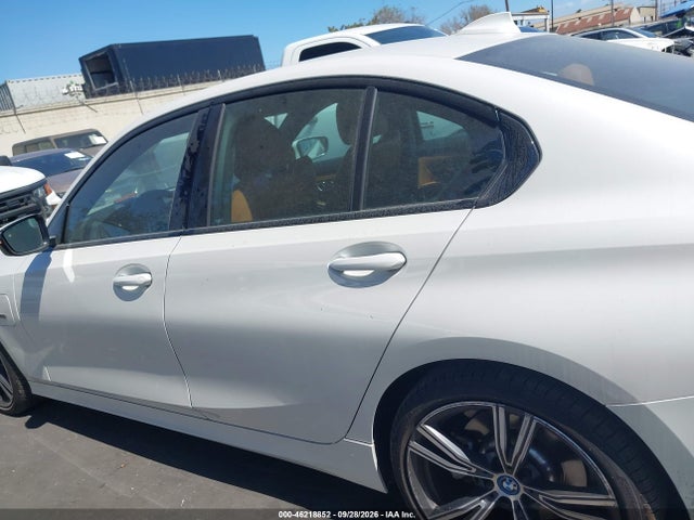 Aukcja sprzedaży 2022 Bmw 330e, vin: 3MW5P7J03N8C33924, numer aukcji: 46218852