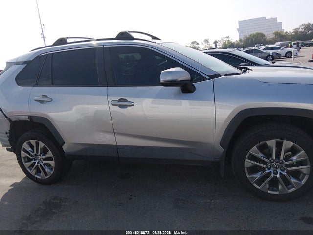 Toyota Rav4 Xle Premium 2022 2T3C1RFVXNC205380 Image 14