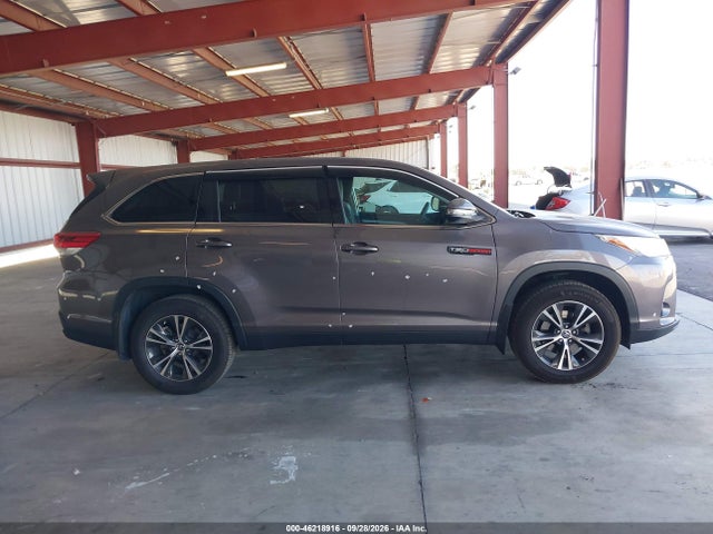 2019 Toyota Highlander Le მანქანა იყიდება აუქციონზე, vin: 5TDBZRFH2KS946035, აუქციონის ნომერი: 46218916