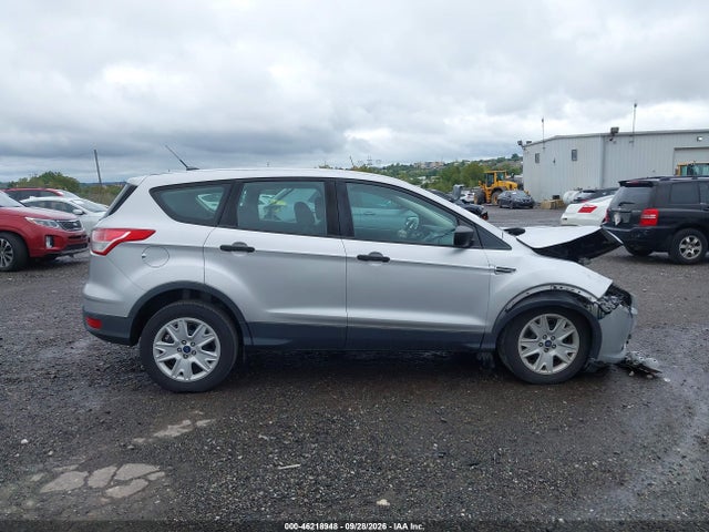 Продаж на аукціоні авто 2015 Ford Escape S, vin: 1FMCU0F71FUC73211, номер лоту: 46218948