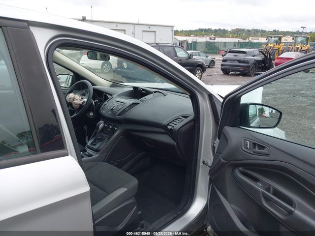 Продаж на аукціоні авто 2015 Ford Escape S, vin: 1FMCU0F71FUC73211, номер лоту: 46218948