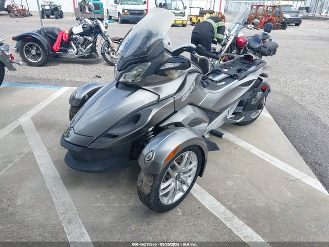 46218965 :رقم المزاد ، 2BXNCAC19DV000136 vin ، 2013 Can-am Spyder Roadster St/sts/st Limited مزاد بيع