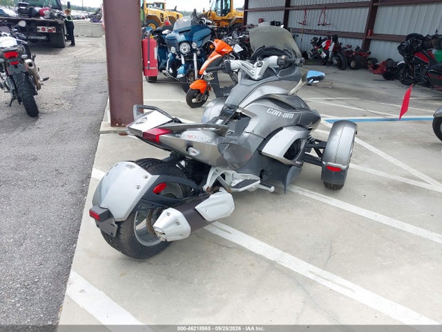 46218965 :رقم المزاد ، 2BXNCAC19DV000136 vin ، 2013 Can-am Spyder Roadster St/sts/st Limited مزاد بيع