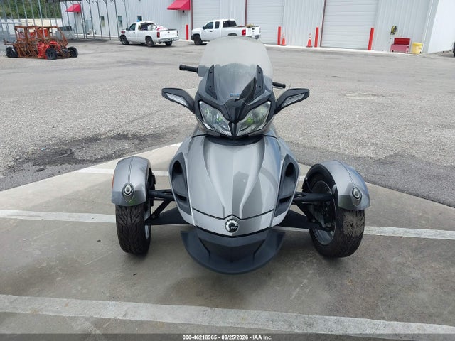 46218965 :رقم المزاد ، 2BXNCAC19DV000136 vin ، 2013 Can-am Spyder Roadster St/sts/st Limited مزاد بيع
