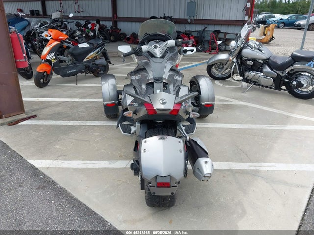 46218965 :رقم المزاد ، 2BXNCAC19DV000136 vin ، 2013 Can-am Spyder Roadster St/sts/st Limited مزاد بيع