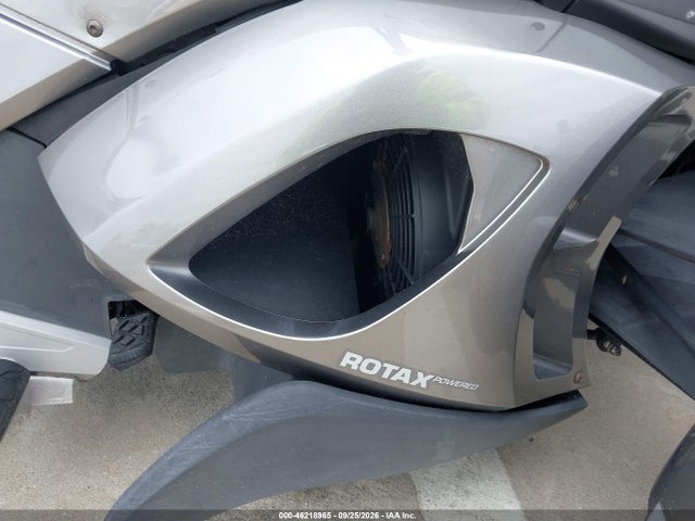 46218965 :رقم المزاد ، 2BXNCAC19DV000136 vin ، 2013 Can-am Spyder Roadster St/sts/st Limited مزاد بيع