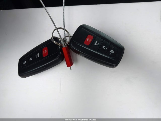 46219010 :رقم المزاد ، 4T1F31AK1LU528789 vin ، 2020 Toyota Camry Xle Hybrid مزاد بيع
