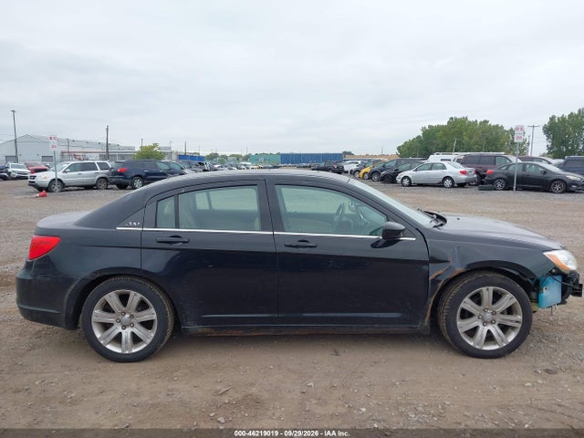 Продажа на аукционе авто 2011 Chrysler 200 Touring, vin: 1C3BC1FB4BN613750, номер лота: 46219019