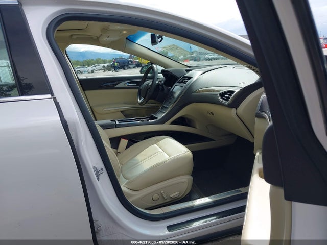 Lincoln MKZ 2015 3LN6L2J99FR625933 Image 5