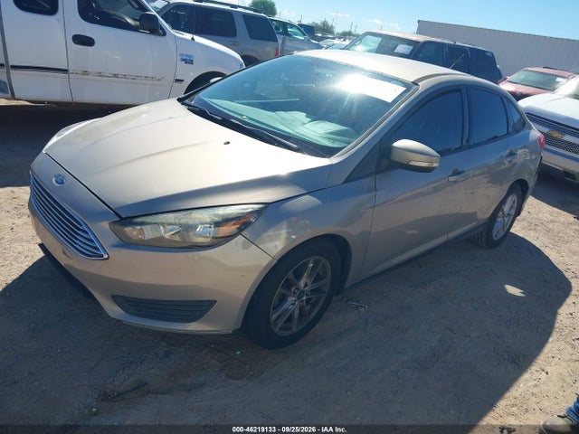 Ford FOCUS SE 2016 1FADP3F22GL365446 Image 2