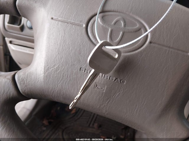 46219143 :رقم المزاد ، 1NXBR12E52Z614658 vin ، 2002 Toyota Corolla Ce مزاد بيع