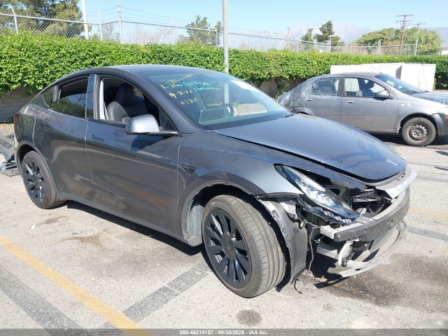 2023 Tesla Model Y Awd/long Range Dual Motor All-wheel Drive მანქანა იყიდება აუქციონზე, vin: 7SAYGDEE6PA026186, აუქციონის ნომერი: 46219157