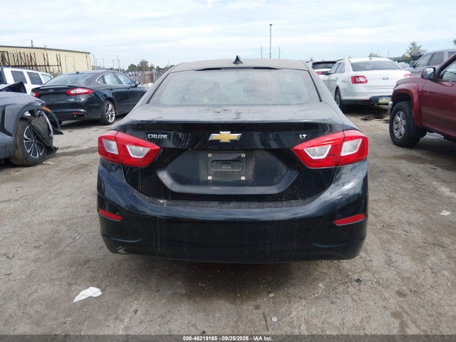 46219165 :رقم المزاد ، 1G1BE5SM0H7173584 vin ، 2017 Chevrolet Cruze Lt Auto مزاد بيع