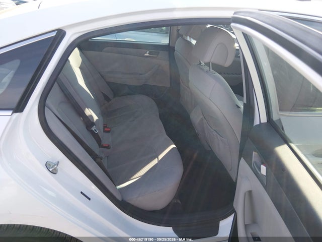 Hyundai SONATA SE 2016 5NPE24AFXGH292151 Image 8