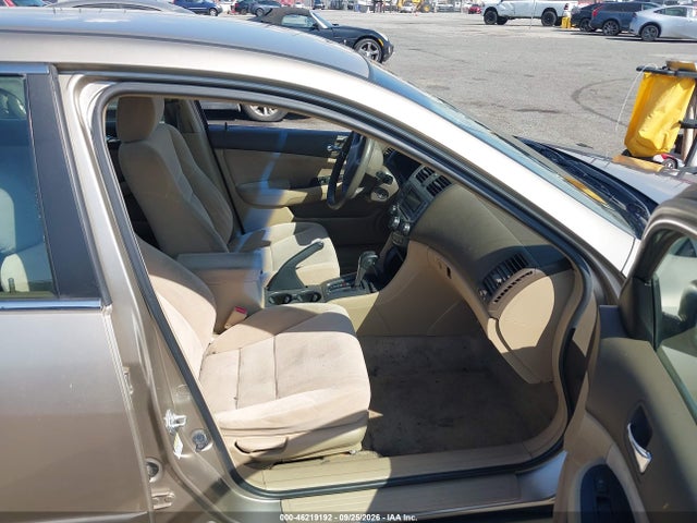 Продажа на аукционе авто 2006 Honda Accord 2.4 Lx, vin: JHMCM56416C008008, номер лота: 46219192