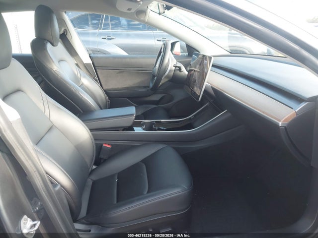 5YJ3E1EA4LF630373 Tesla Model 3 Standard Range Plus Rear-wheel Drive/standard Range Rear-wheel Drive