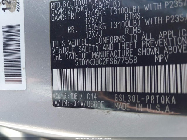 46219229 :رقم المزاد ، 5TDYK3DC2FS677558 vin ، 2015 Toyota Sienna Xle Premium 8 Passenger مزاد بيع