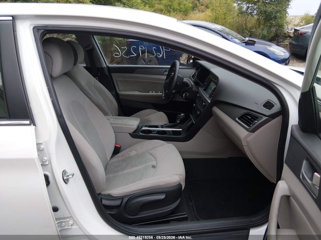 46219256 :رقم المزاد ، 5NPE24AA5GH427167 vin ، 2016 Hyundai Sonata Eco مزاد بيع