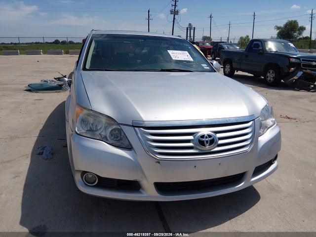 46219397 :رقم المزاد ، 4T1BK3DB9AU358171 vin ، 2010 Toyota Avalon Limited مزاد بيع