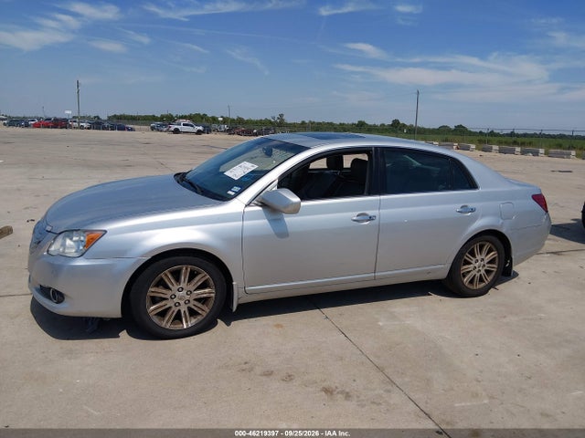 46219397 :رقم المزاد ، 4T1BK3DB9AU358171 vin ، 2010 Toyota Avalon Limited مزاد بيع