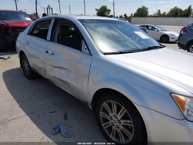 46219397 :رقم المزاد ، 4T1BK3DB9AU358171 vin ، 2010 Toyota Avalon Limited مزاد بيع