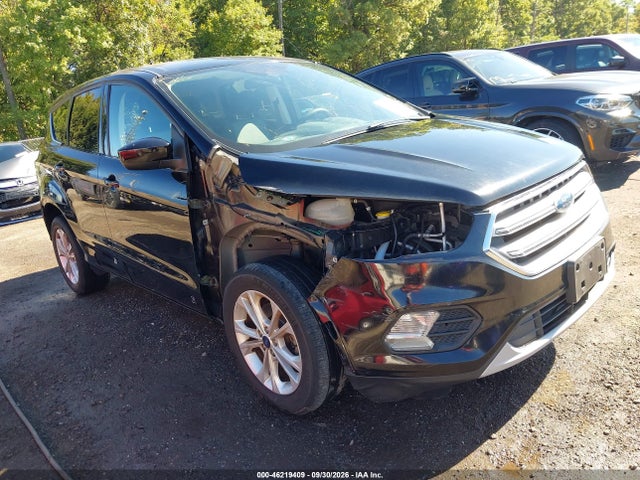Продажа на аукционе авто 2017 Ford Escape Se, vin: 1FMCU0GD0HUA76764, номер лота: 46219409